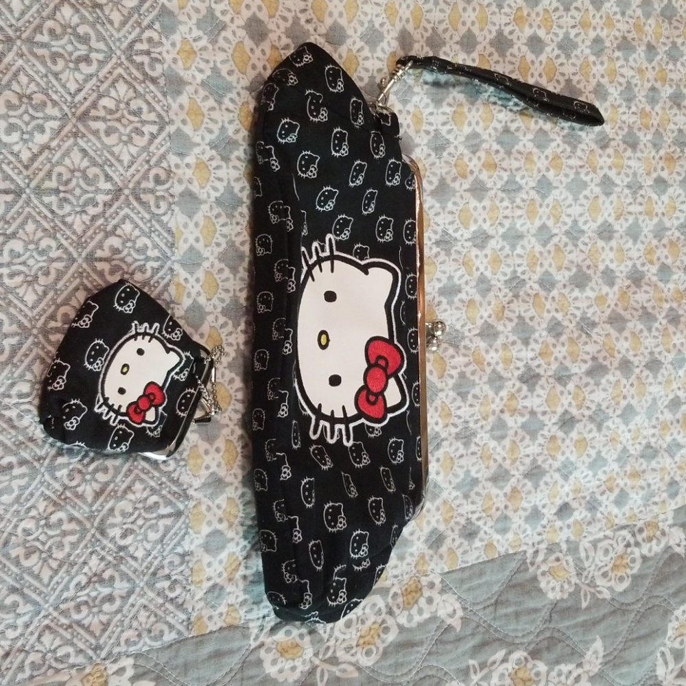 Hello kitty wristlet and change purse
